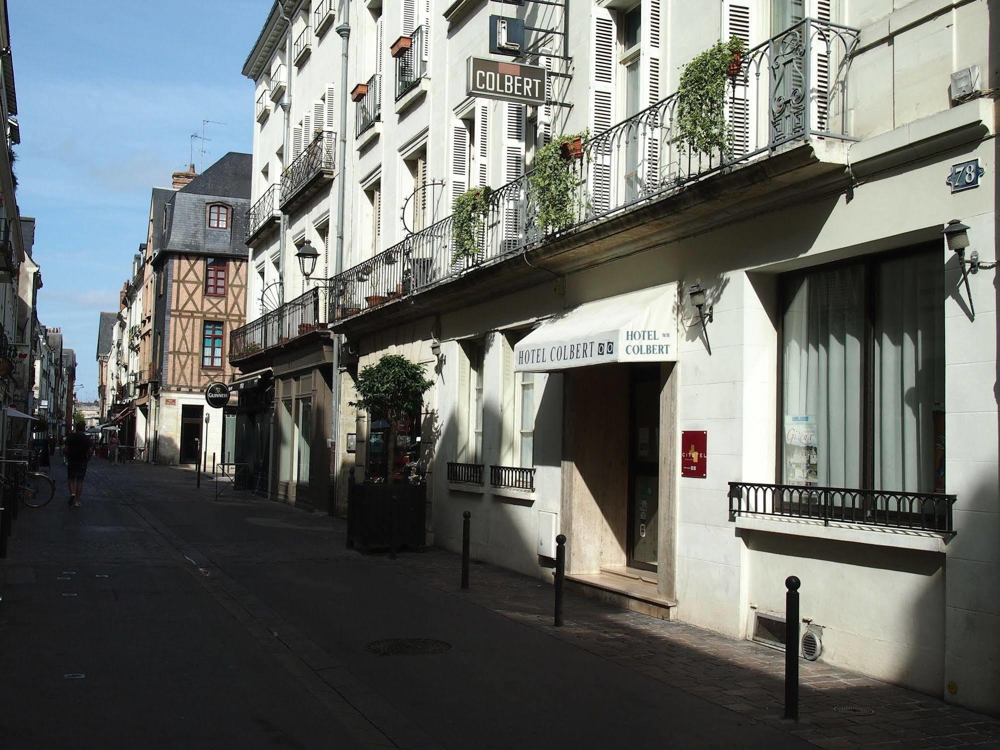 Hotel Colbert Тур Екстериор снимка